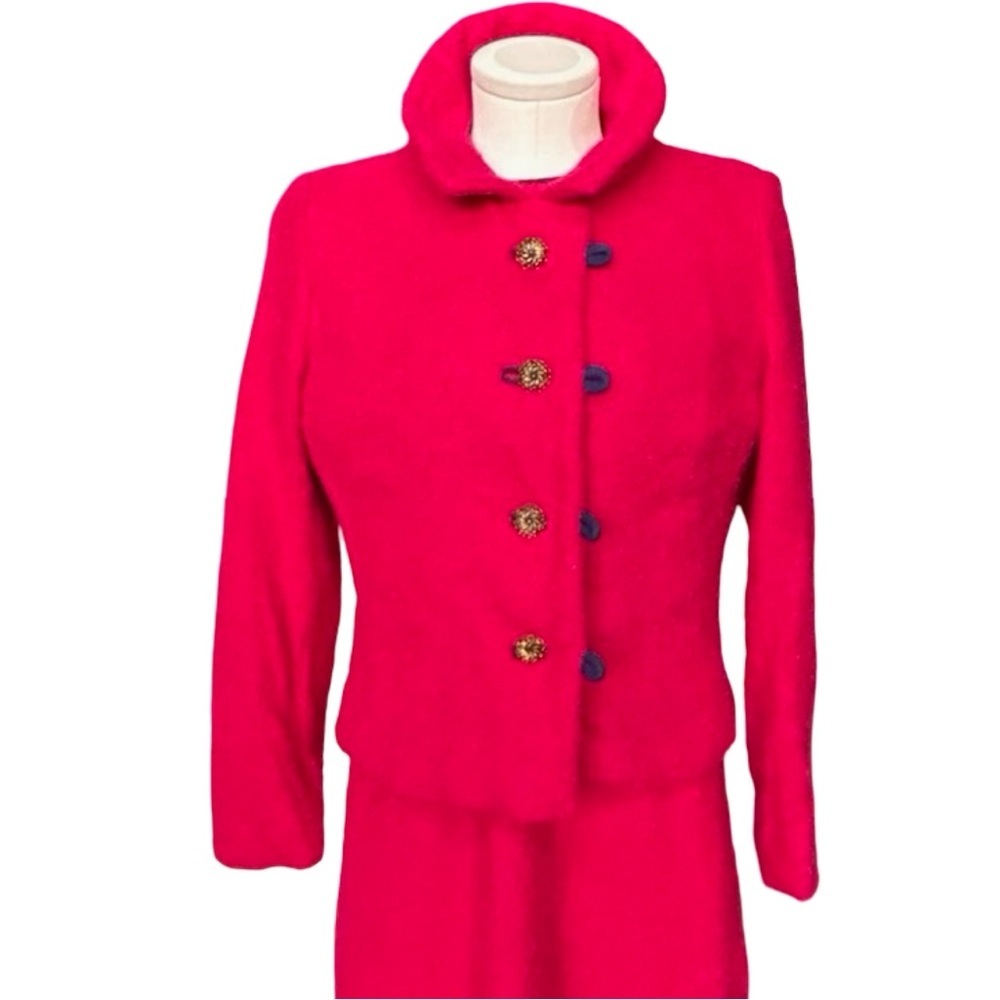 Vintage Hot Pink Jackie O Wool Jacket and Dress with Gold Buttons - Medium - Picture 6 of 9